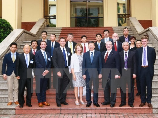 Der Polizeiminister To Lam empfängt Unternehmensdelegation von US-ASEAN-Business Council - ảnh 1