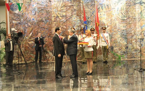 Der kubanische Staatschef empfängt Staatspräsident Tran Dai Quang - ảnh 2