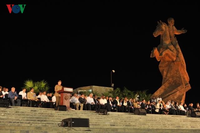 The memorial service of Cuban leader Fidel Castro - ảnh 4