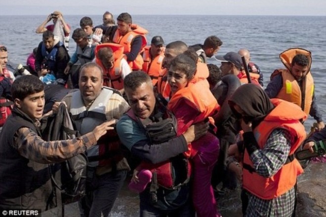 Solusi mana untuk memecahkan krisis migran - ảnh 1