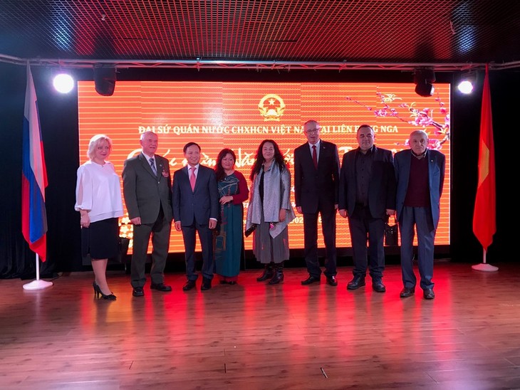 Activities celebrate Vietnamese New Year in Russia, Cuba - ảnh 1