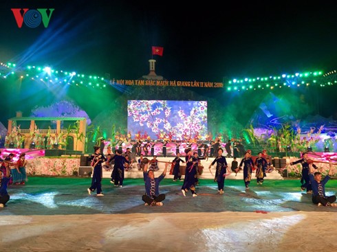 Eröffnung des Festes der Echten Buchweizen-Blumen in Ha Giang - ảnh 1