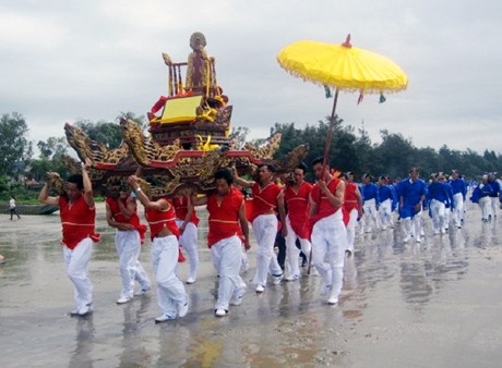 Bewahrung der Tradition im Dorf Tra Co - ảnh 1