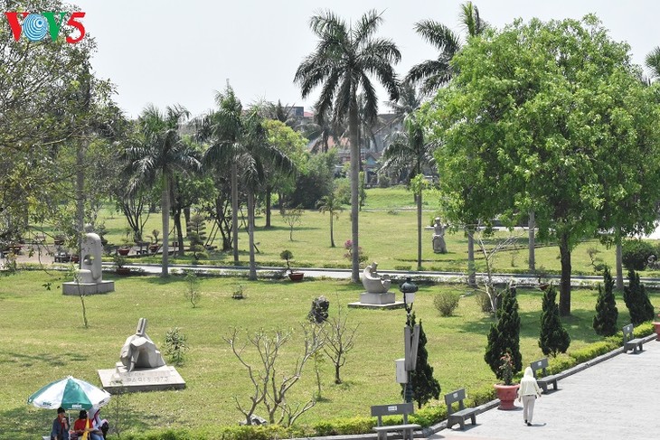 Besuche an den historischen Orten in Truong Son - ảnh 18