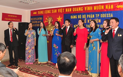 党創立記念日を祝う活動 - ảnh 1