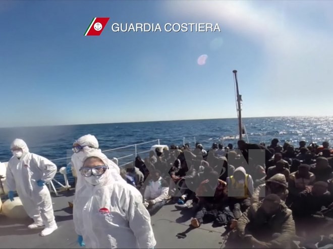 6日間で1万1000人上陸=北アフリカから不法移民-イタリア - ảnh 1