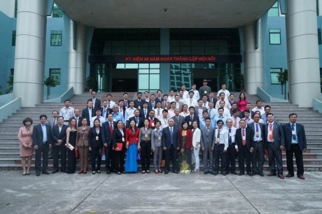 ゾアン国家副主席、優秀な農民代表団と懇親 - ảnh 1