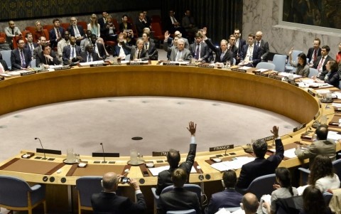シリア化学兵器、究明へ協力=安倍首相-菅長官、安保理否決は「遺憾」 - ảnh 1
