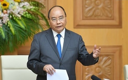 フック首相 国民のための行政改革を促進 - ảnh 1