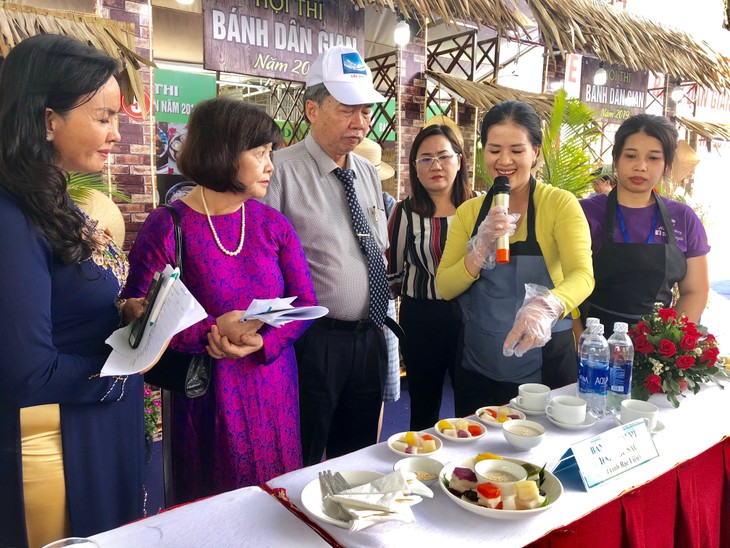 Rực rỡ sắc màu Lễ hội bánh dân gian Nam Bộ năm 2019 - ảnh 9