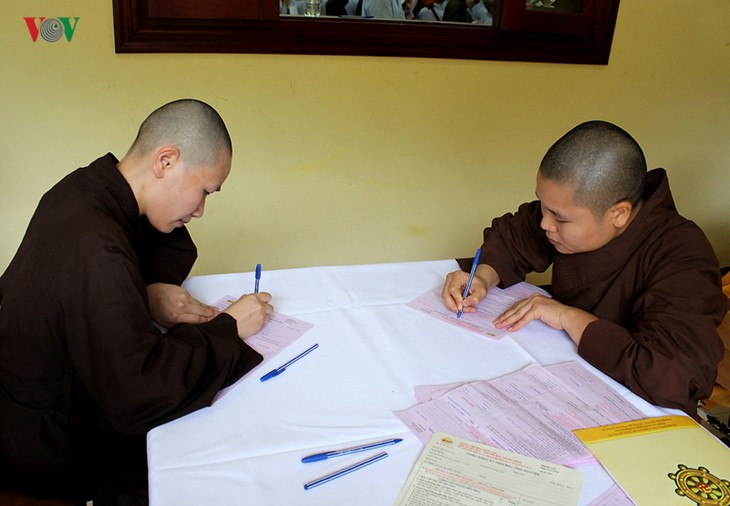 Tăng ni sinh học viện Phật giáo hào hứng hiến máu và đăng ký hiến tạng - ảnh 6