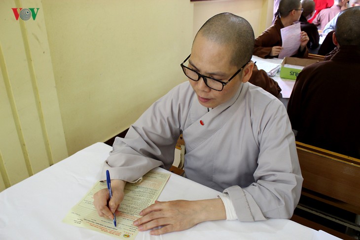 Tăng ni sinh học viện Phật giáo hào hứng hiến máu và đăng ký hiến tạng - ảnh 14
