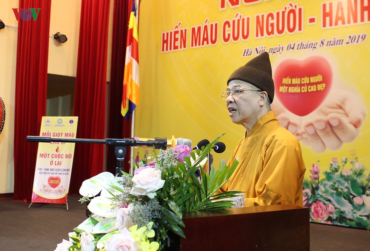 Tăng ni sinh học viện Phật giáo hào hứng hiến máu và đăng ký hiến tạng - ảnh 2
