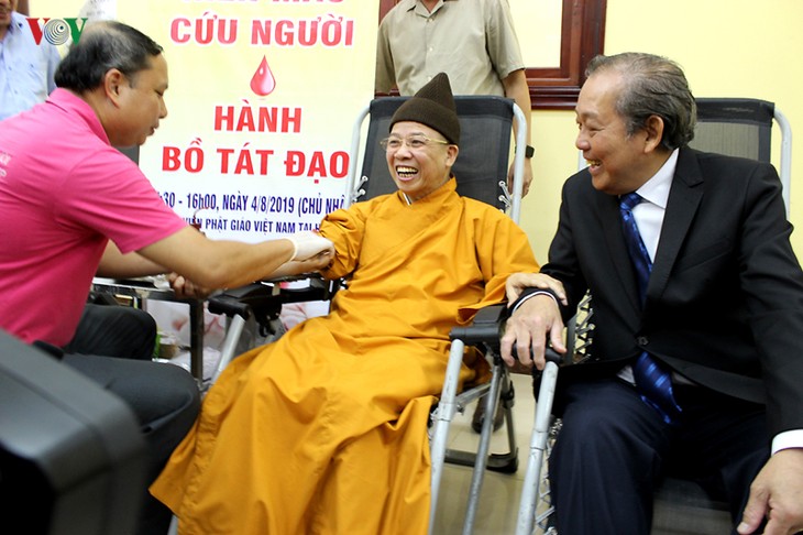 Tăng ni sinh học viện Phật giáo hào hứng hiến máu và đăng ký hiến tạng - ảnh 8