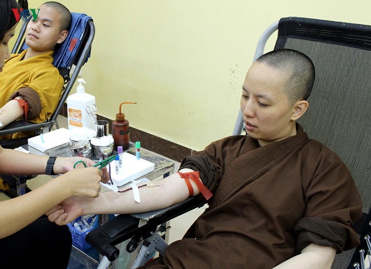 Tăng ni sinh học viện Phật giáo hào hứng hiến máu và đăng ký hiến tạng - ảnh 10