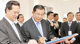 ズン首相、フンセン首相に祝電を - ảnh 1