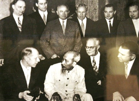 Präsident Ho Chi Minh – ein talentierter Diplomat und eine Kulturpersönlichkeit - ảnh 1