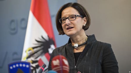 Austria alerta sobre un aumento récord de migrantes que llueguen a Italia - ảnh 1