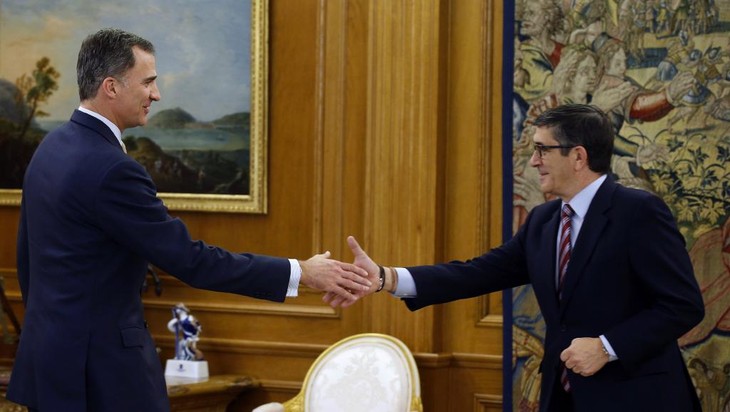 Partidos españoles reinician conversaciones sobre formación del nuevo gobierno - ảnh 1