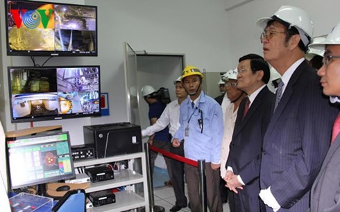ประธานประเทศเข้าร่วมพิธีเปิดตัวโครงการขยายของบริษัทเหล็ก Vina Kyoei - ảnh 1