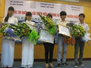 มอบรางวัลการแข่งขันระดับชาติ เกี่ยวกับการปรับปรุงการใช้และปกป้องแหล่งน้ำ - ảnh 1