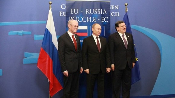Россия и ЕС договорились развивать отношения особого партнерства - ảnh 1