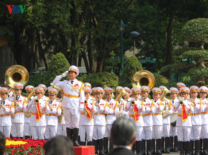 Lễ đón chính thức Tổng Bí thư, Chủ tịch nước Lào tại Hà Nội - ảnh 1