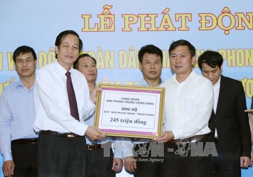 เปิดการรณรงค์ประชาชนทุกคนเข้าร่วมกิจกรรมตอบแทนบุญคุณ - ảnh 1