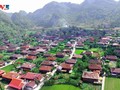 Quynh Son, the village with all its stilt houses facing south 