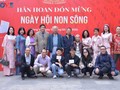 Người dân Hà Nội phấn khởi thực hiện quyền công dân trong ngày bầu cử