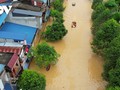 一组有关台风暴雨中人们互相关心、相亲相爱的歌曲