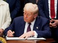 美国公布将对数十个国家实施的新关税税率