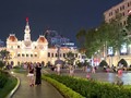 Thành phố Hồ Chí Minh sôi động du lịch về đêm