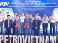 PM attends Petrovietnam's oil, gas and offshore wind power events 