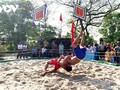 Tưng bừng khai hội vật làng Thủ Lễ đầu Xuân tại Huế