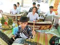 Thông tin về  làng nghề truyền thống; nhạc ngũ âm của người Khmer; xuất khẩu cà phê Việt Nam