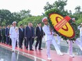 Lãnh đạo Đảng, Nhà nước dâng hương tưởng niệm các Anh hùng liệt sĩ và vào Lăng viếng Chủ tịch Hồ Chí Minh