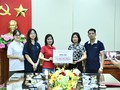 Thầy trò trường trung học Vinschool Times City trao quà từ thiện cho người dân huyện Hạ Hòa, tỉnh Phú Thọ 