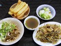 Fideos celofán con anguilas, un plato predilecto de los hanoyenses