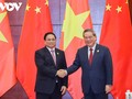 Vietnam gives top priority to relations with China: PM