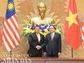 Entretien entre Trân Thanh Mân et Tan Sri Dato' Johari Bin Abdul