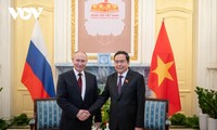 Ketua Majelis Nasional Tran Thanh Man Beraudiensi kepada Presiden Rusia V Putin