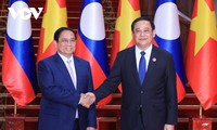 Perdana Menteri Vietnam, Pham Minh Chinh menemui PM Laos,  Sonexay Siphandone