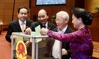 MN Resmi Bebastugaskan PM Nguyen Xuan Phuc dan Mulai Proses Pembebastugasan Presiden Nguyen Phu Trong