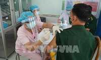 Hampir 107.000 Orang Vietnam Divaksinasi Covid-19