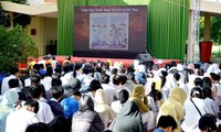 Provinsi Khanh Hoa Adakan Pameran Digital: "Hoang Sa, Truong Sa Wilayah Viet Nam" di Sekolahan