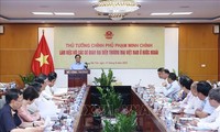 PM Pham Minh Chinh Pimpin Konferensi Virtual dengan Kantor-Kantor Perwakilan Perdagangan Vietnam di Luar Negeri