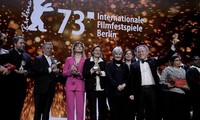 Penutupan Festival Film Berlin: Film Dokumenter “On the Adamant” Meraih Penghargaan Beruang Emas