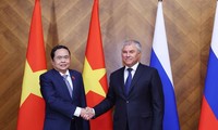 Ketua MN Vietnam, Tran Thanh Man Lakukan Pembicaraan dengan Ketua Duma Negara Parlemen Federasi Rusia