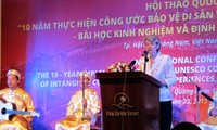 Vietnam valora los 10 años de protección de patrimonios culturales intangibles